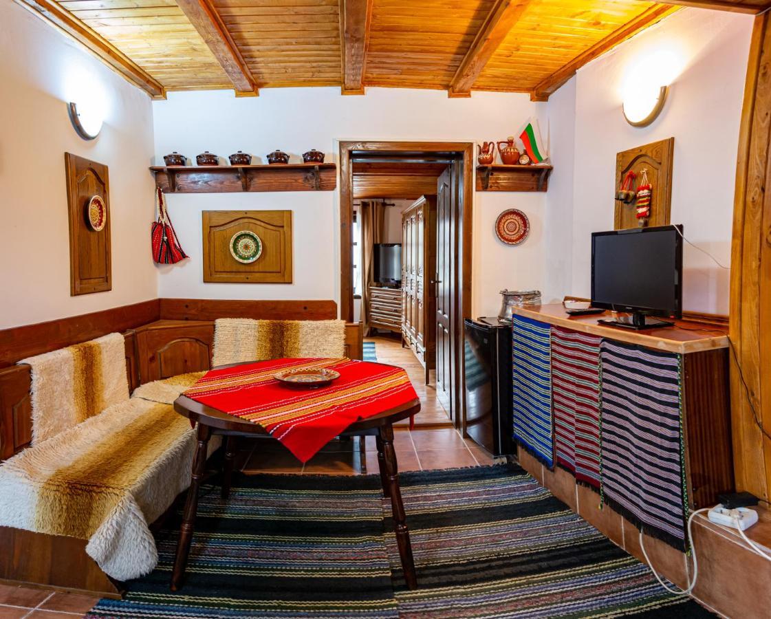 Razsukanova House , Разсукановата Къща 엘레나 외부 사진