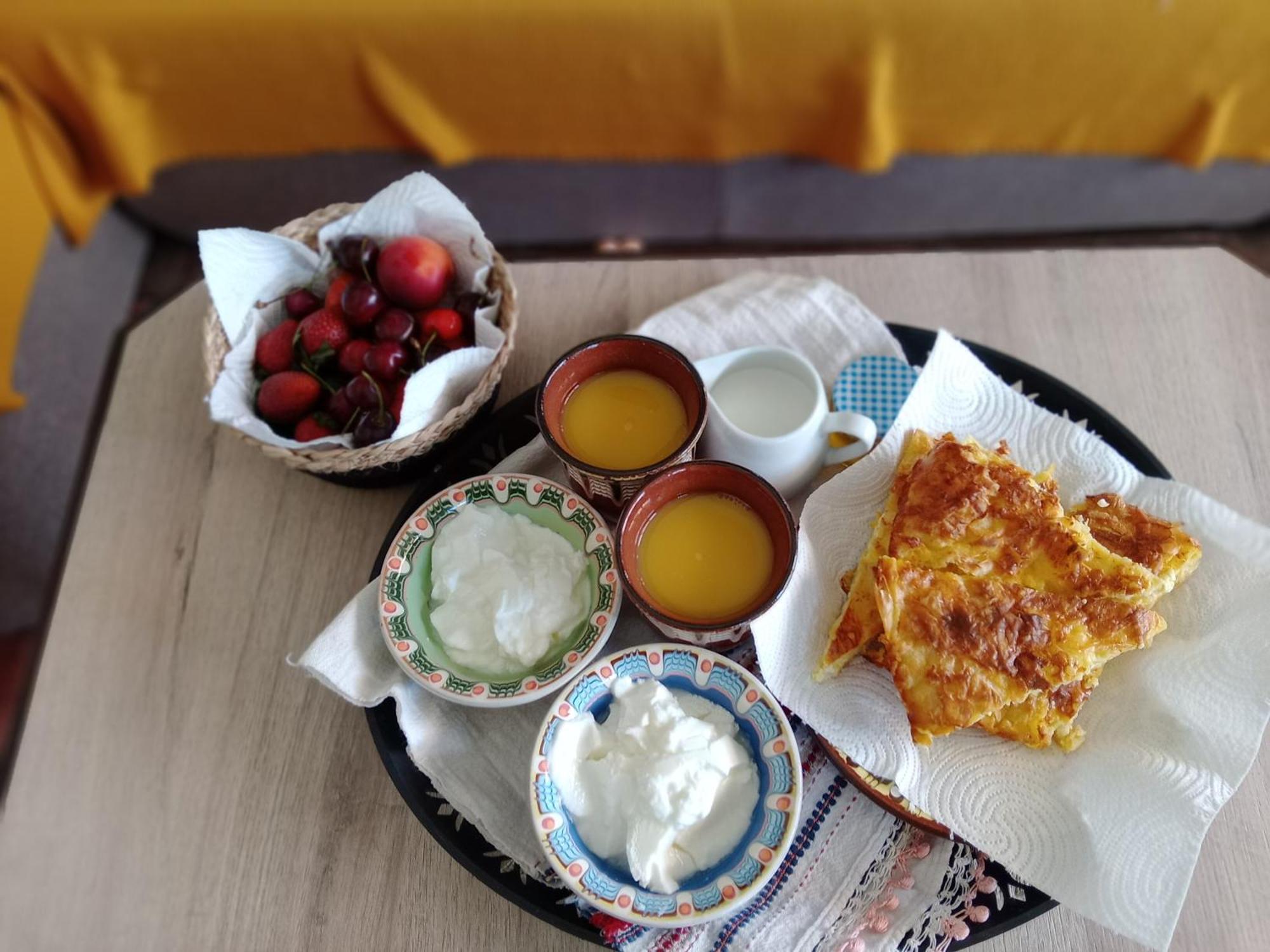 Razsukanova House , Разсукановата Къща 엘레나 외부 사진